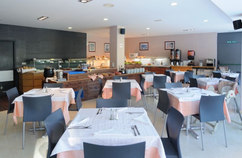 Medplaya Aparthotel Esmeraldas 또사데마르 레스토랑 사진